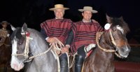 El festejo de Quezada y Bustamante en la inauguración de la Medialuna Los Acacios de Paine