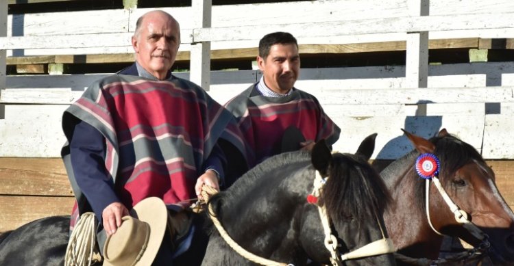 Zunino y Abarca sumaron un lindo triunfo para Agua de los Campos en Los Angeles