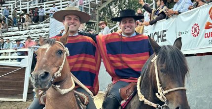 Los hermanos Ortega premiaron para el Nacional al "eterno" Aventurero