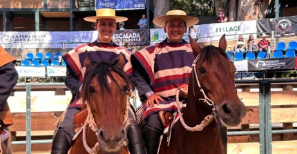 Pedro Angel Urrutia y Diego Urrutia celebraron un triunfo familiar en San Clemente