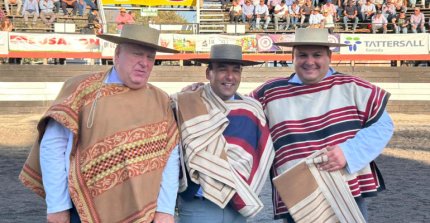 Oscar Ramírez fue distinguido por su aporte en la organización del Clasificatorio Norte