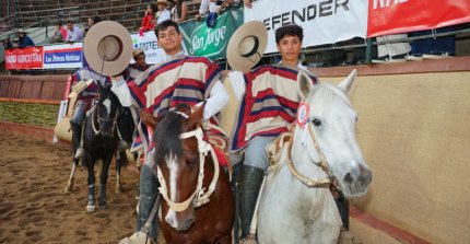 Tapia y Vargas, Vicecampeones Escolares: "Correr en esta medialuna es muy especial"