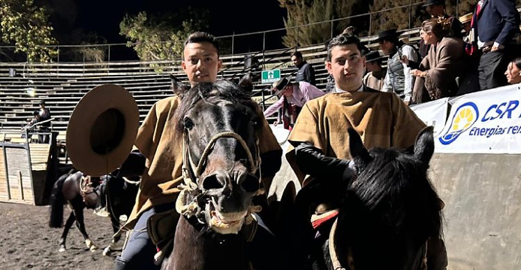 Vega y Romero lideraron los festejos de la Serie Potros del Nacional Universitario