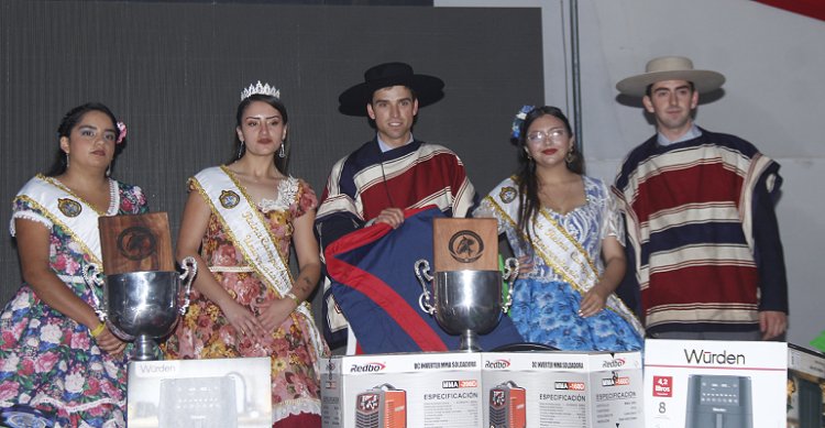 Barros y Cuadra, vicecampeones del Universitario: 