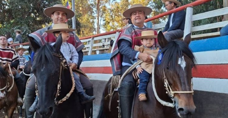 Cortina y Abarca completaron a Cuchu Cuchu e Insufrible en bravo rodeo de Maipo Norte
