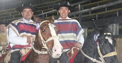 Nicolás y Luis Cabezas tuvieron enorme alegría Padre e Hijo en el Provincial de Hualqui