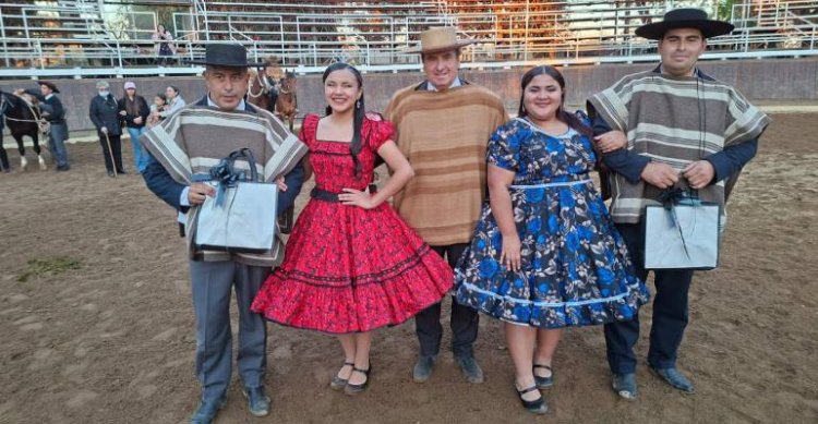 Figueroa y Medina celebraron en rodeo del Club 
